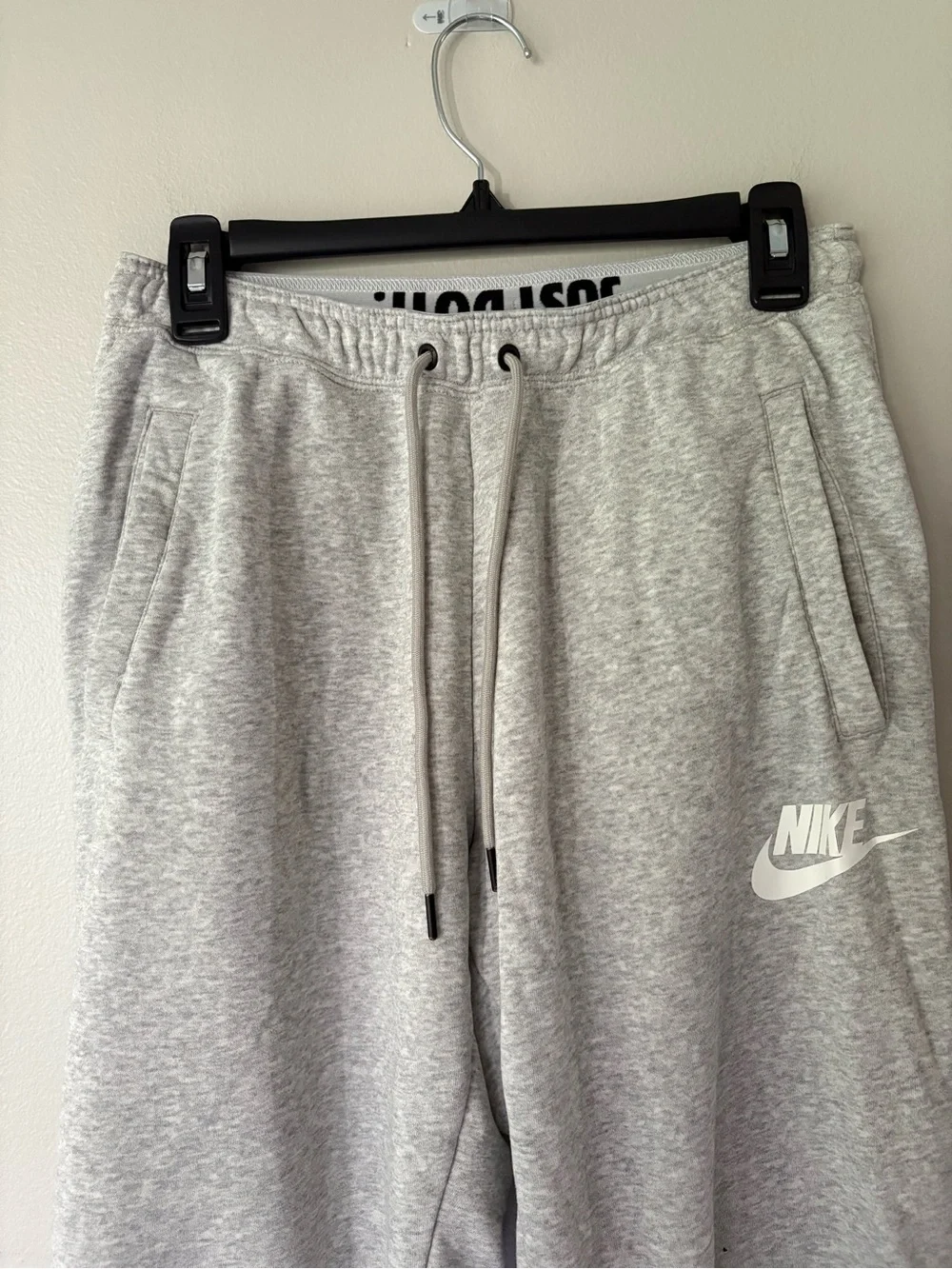 Nike Women’s Grey Fleece Jogger Pants Drawstring